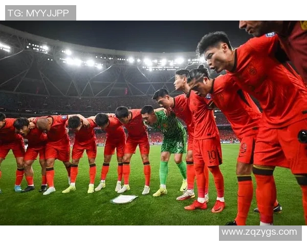 2月16日足球明星齐聚一堂展现风采引发球迷热烈追捧