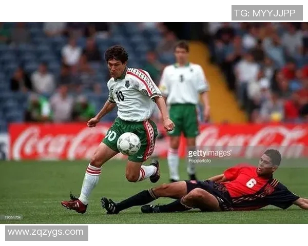 足球博主与足球明星的关系探讨及其影响力分析 足球博主与足球明星的关系探讨及其影响力分析