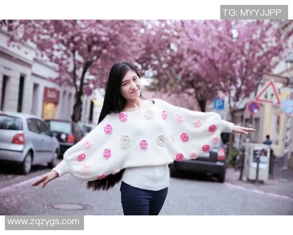 足球明星学院校花的青春故事与梦想追逐之旅