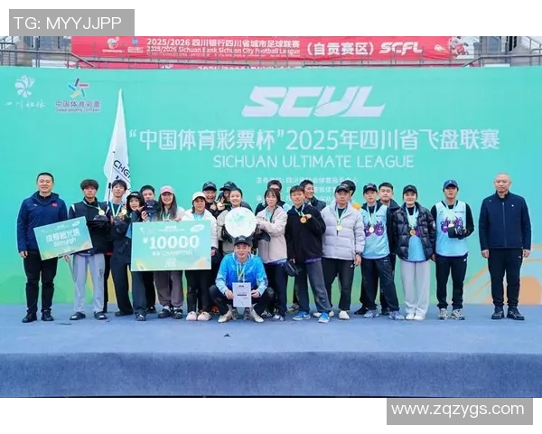 成都天府机场迎来足球明星助力城市形象提升与体育文化发展