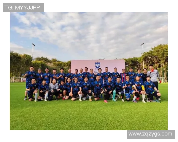 足球明星经典拍照姿势揭秘让你轻松模仿成为球场焦点